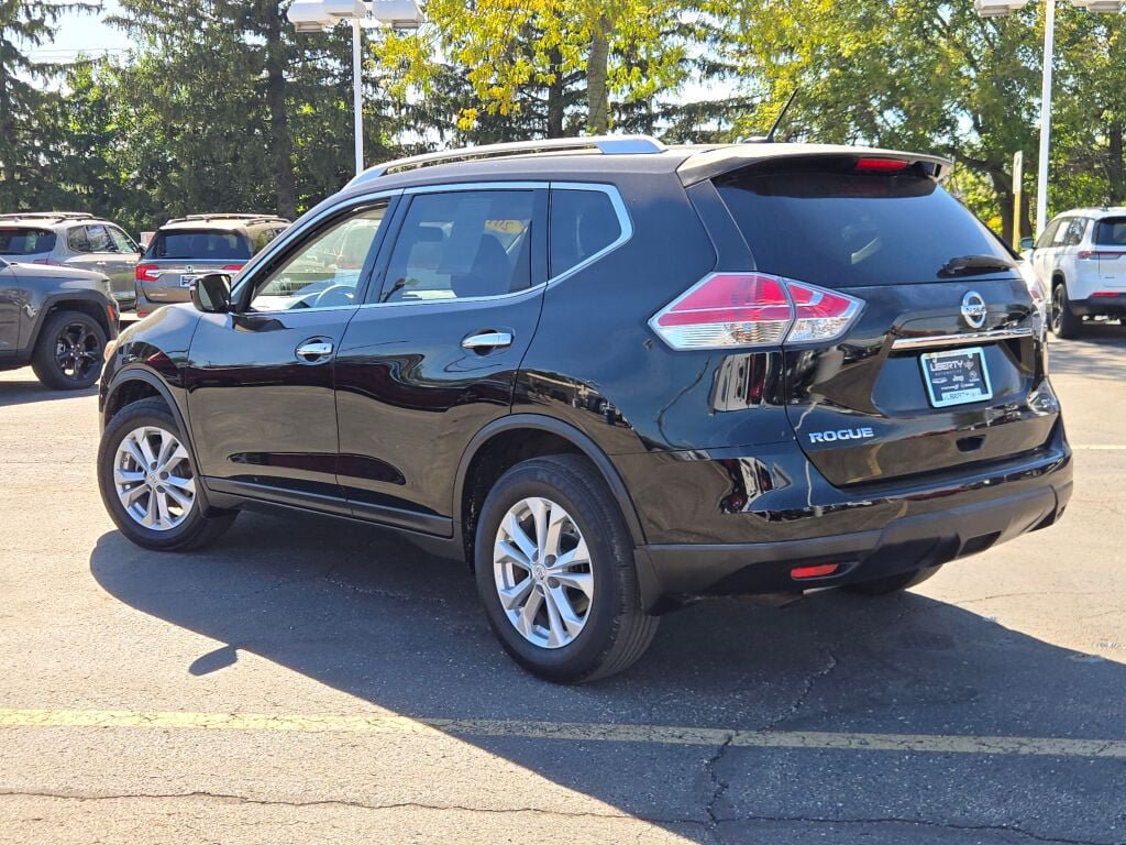 Used 2015 Nissan Rogue SV AWD/4WD image 12