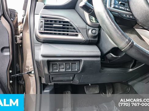 Used 2024 Subaru Outback Limited AWD/4WD image 26