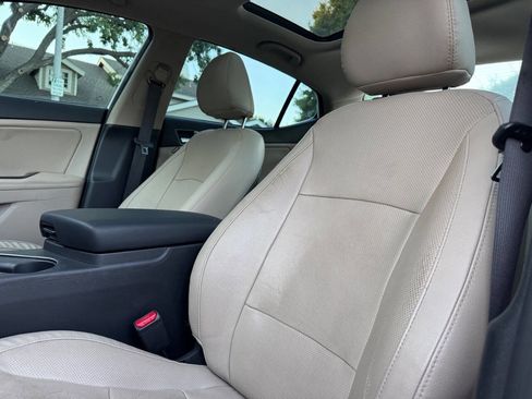 Used 2015 Kia Optima EX w/ EX Premium Package image 16