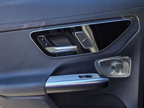 New 2025 Mercedes-Benz GLC 350e 4MATIC image 11