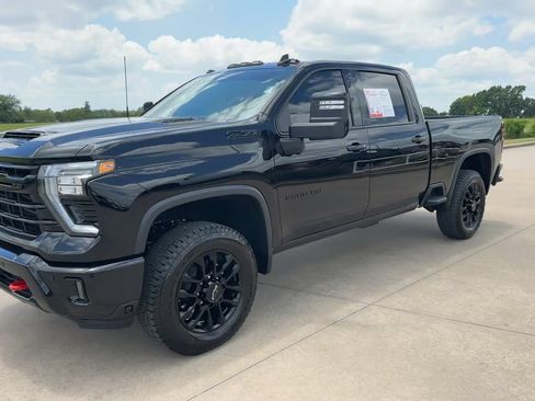 Used 2026 Chevrolet Silverado 2500 LTZ w/ Trail Boss Package AWD/4WD image 5