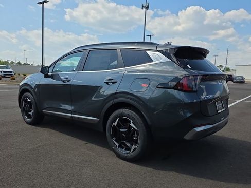 New 2026 Kia Sportage EX AWD/4WD image 3