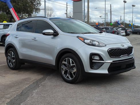 Certified 2021 Kia Sportage EX w/ EX Technology Package image 3