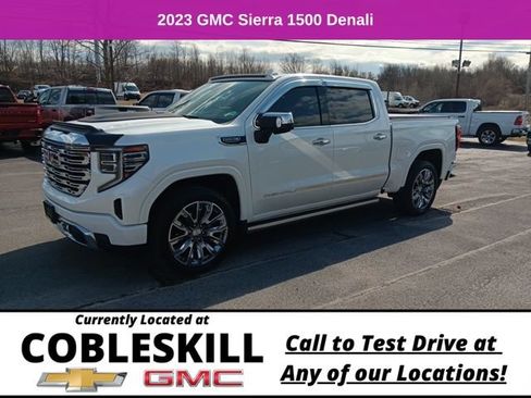 Used 2023 GMC Sierra 1500 Denali w/ Denali Reserve Package AWD/4WD image 8