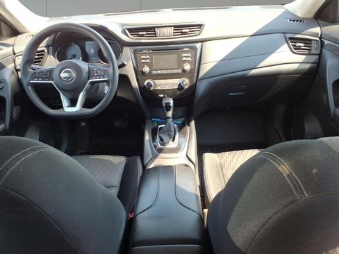 Used 2017 Nissan Rogue S AWD/4WD image 7