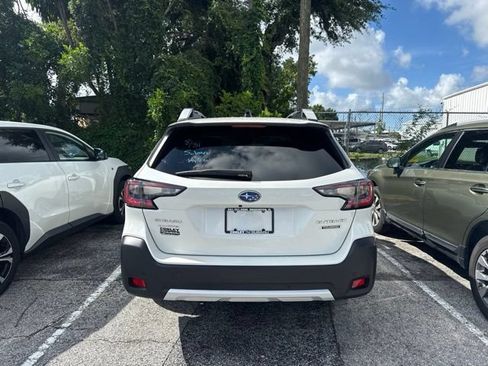 Used 2024 Subaru Outback Touring AWD/4WD image 6