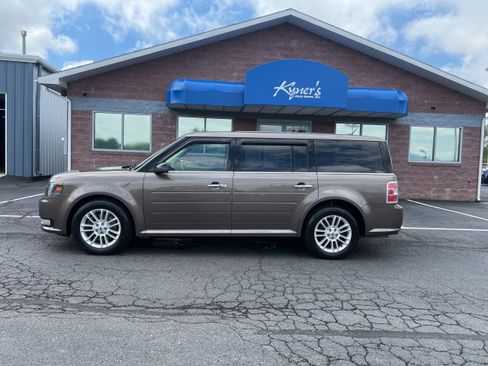 Used 2019 Ford Flex SEL w/ Equipment Group 202A AWD/4WD image 3