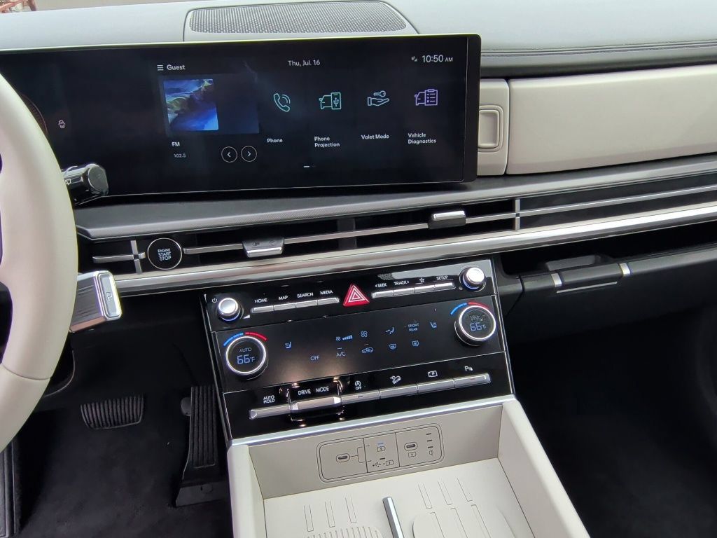 Used 2026 Hyundai Santa Fe SEL FWD image 20