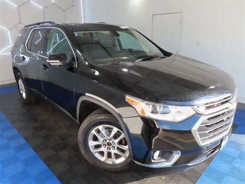 Used 2020 Chevrolet Traverse LT FWD image 5