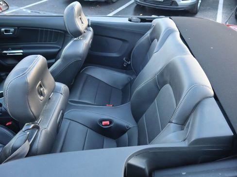 Used 2019 Ford Mustang GT Premium image 19