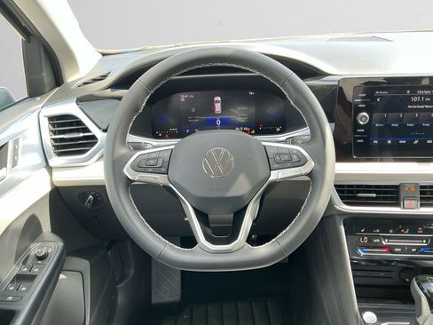 New 2025 Volkswagen Taos SE image 12