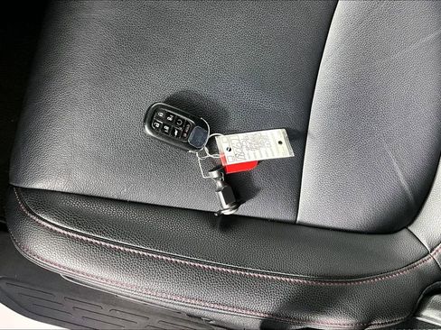 Used 2025 Honda Odyssey Sport-L image 10