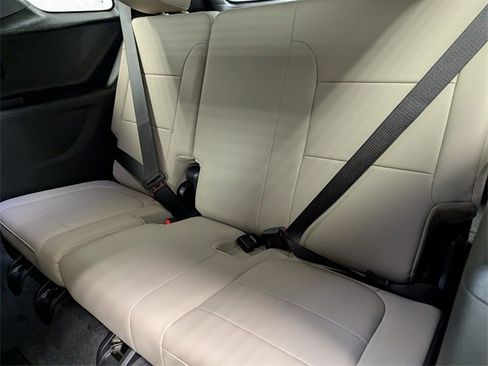 Certified 2023 Chevrolet Traverse LT w/ LT Premium Package image 12