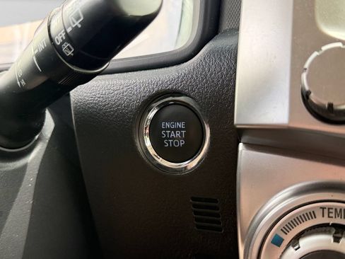 Used 2023 Toyota 4Runner Limited AWD/4WD image 27