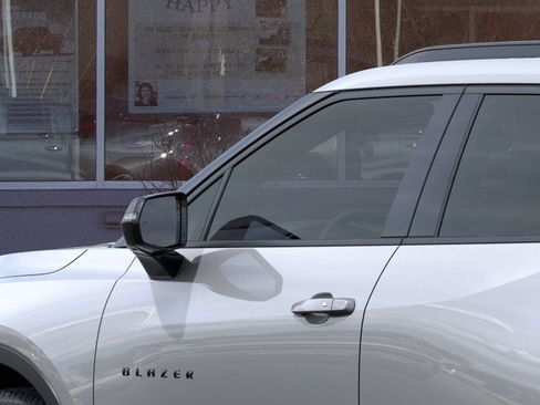 New 2026 Chevrolet Blazer LT image 12