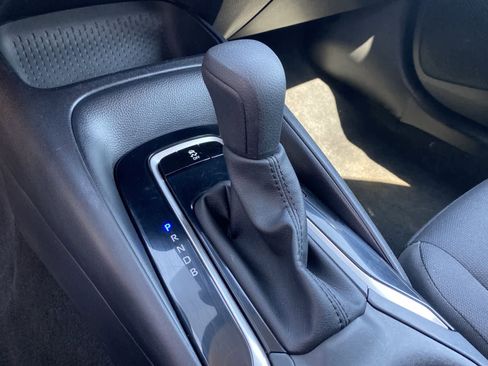 Used 2024 Toyota Corolla LE image 28