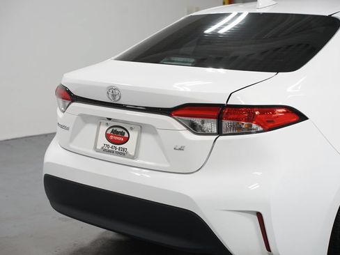 Certified 2025 Toyota Corolla LE w/ Convenience Package FWD image 9