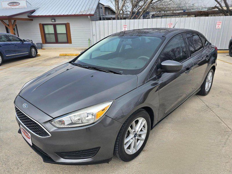 Used 2018 Ford Focus SE FWD image 1