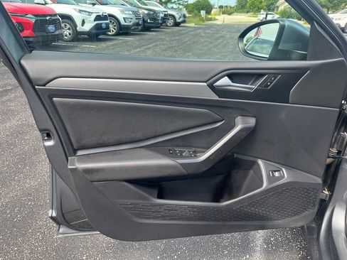 Used 2019 Volkswagen Jetta S w/ Driver Assistance Package FWD image 9