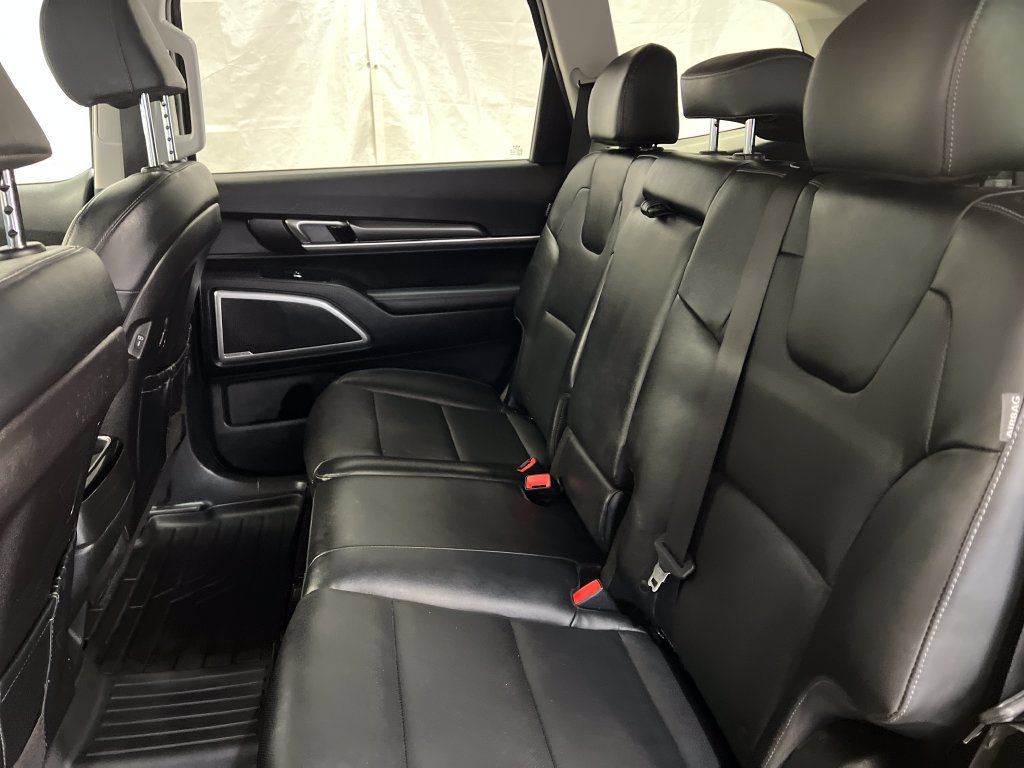 Used 2023 Kia Telluride LX AWD/4WD image 34