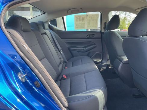 Used 2025 Nissan Altima 2.5 SV image 31