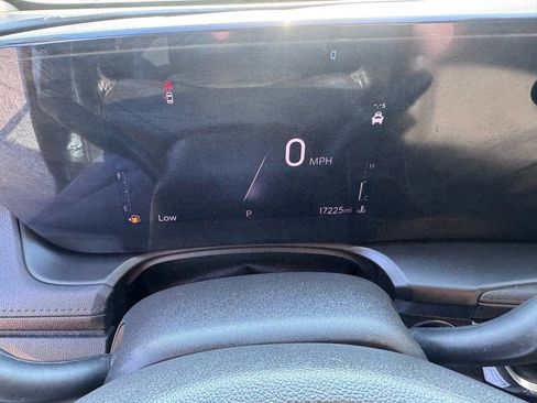 Used 2024 Buick Encore GX Preferred FWD image 17