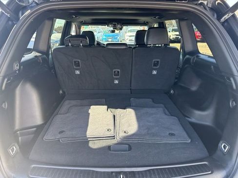 Certified 2025 Jeep Grand Cherokee Altitude image 18