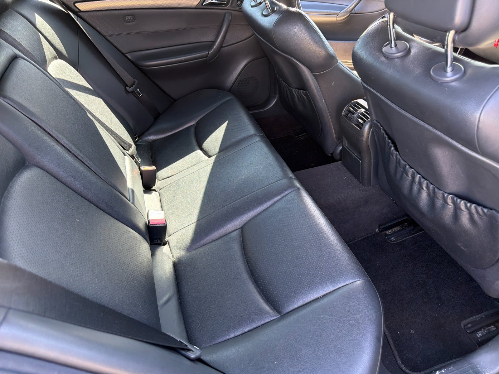 Used 2004 Mercedes-Benz C 230 Sedan image 9