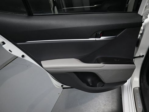 Certified 2023 Toyota Camry LE image 29