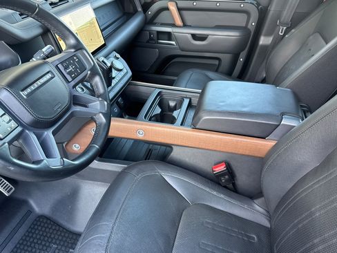 Certified 2022 Land Rover Defender 110 X image 9