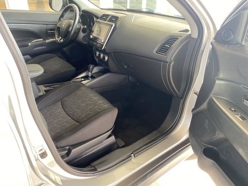 Used 2021 Mitsubishi Outlander Sport SE image 18