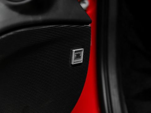 Used 2020 Ferrari F8 Tributo RWD image 38