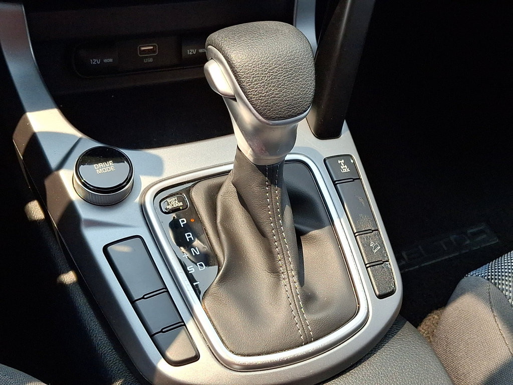 Used 2024 Kia Seltos LX AWD/4WD image 30