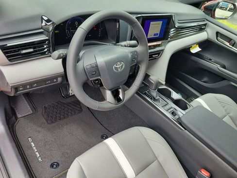 New 2026 Toyota Camry SE w/ Convenience Package image 7