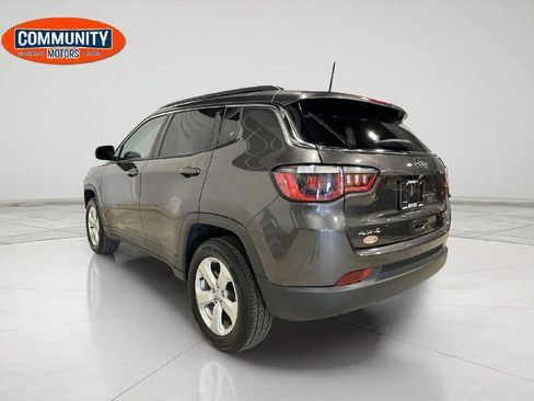Used 2020 Jeep Compass Latitude w/ Popular Equipment Group AWD/4WD image 5