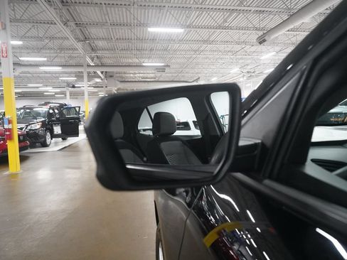 Used 2019 Chevrolet Equinox LS FWD image 24