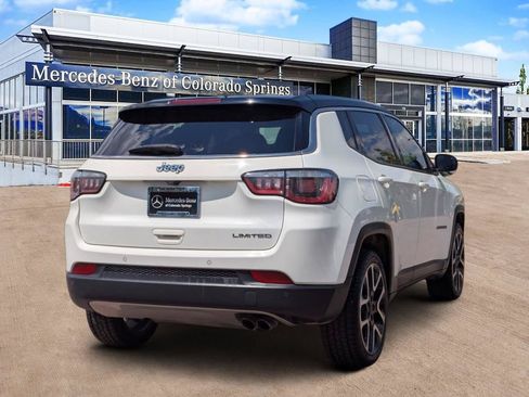 Used 2018 Jeep Compass Limited w/ Safe & Security Group FWD image 7