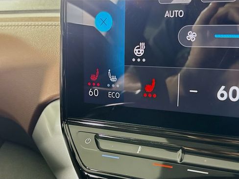 Certified 2022 Volkswagen ID.4 Pro S AWD/4WD image 23