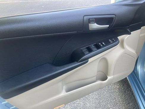 Used 2012 Toyota Camry LE FWD image 22