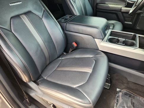 Used 2022 Ford F350 Platinum AWD/4WD image 14