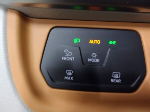 New 2025 Volkswagen ID. Buzz 1st Edition image 24