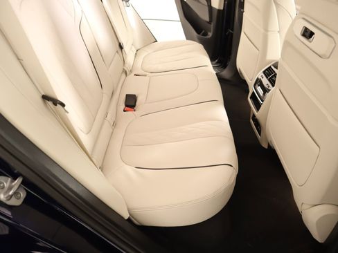 New 2026 BMW X5 xDrive40i w/ M Sport Package AWD/4WD image 14
