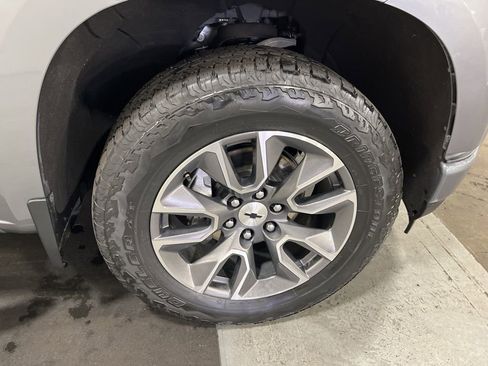 Used 2021 Chevrolet Silverado 1500 RST image 12