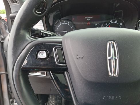 Certified 2022 Lincoln Corsair AWD w/ Premium Package image 23
