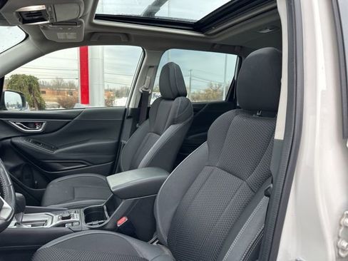 Used 2023 Subaru Forester Premium AWD/4WD image 20