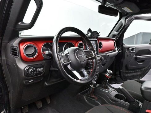 Used 2020 Jeep Gladiator Rubicon AWD/4WD image 13