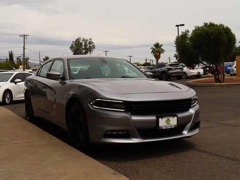 Used 2018 Dodge Charger SXT Plus w/ Driver Confidence Group RWD image 14
