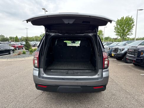 Used 2022 Chevrolet Suburban Z71 w/ Off-Road Capability Package AWD/4WD image 8