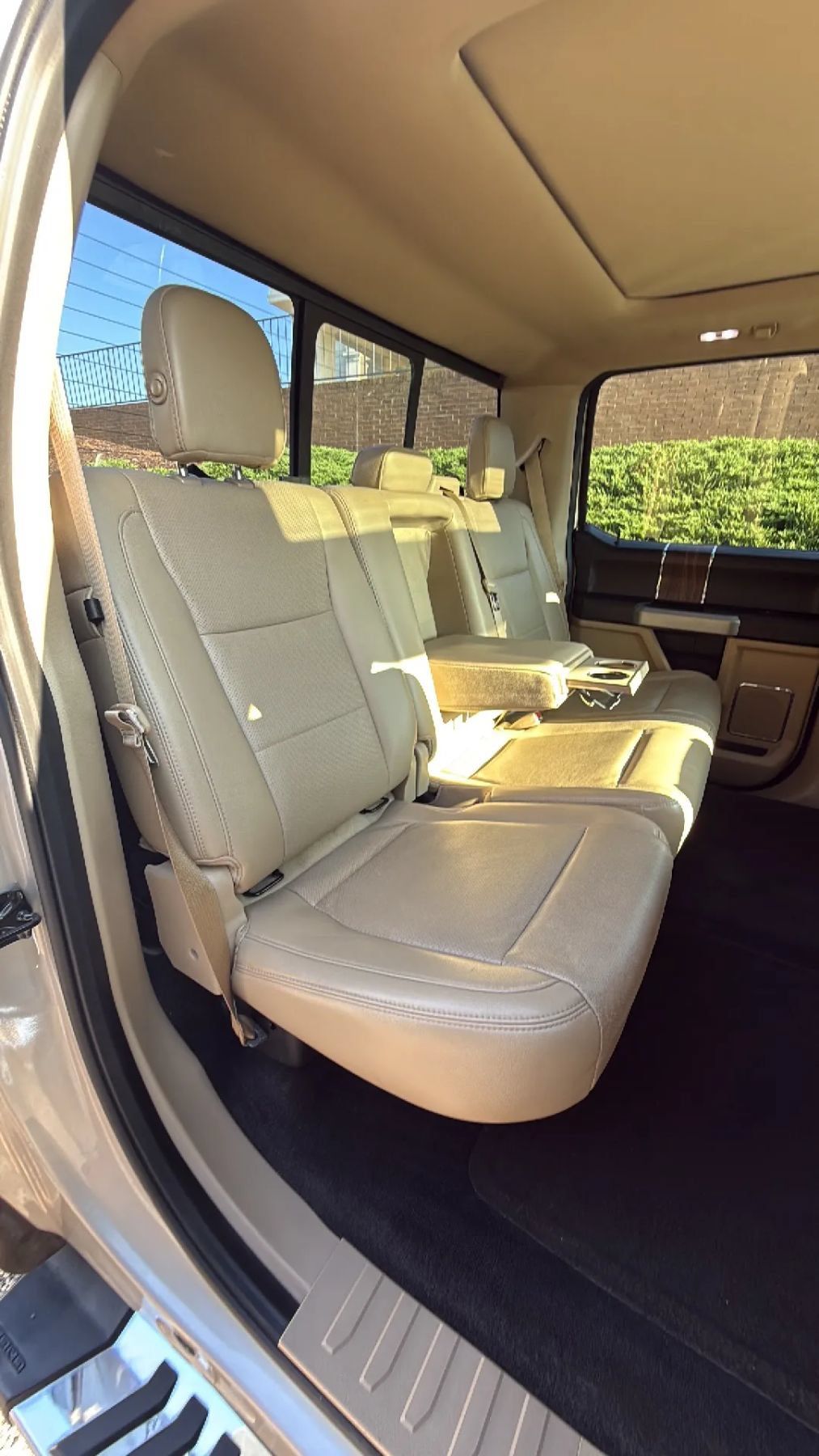 Used 2017 Ford F150 Lariat w/ Equipment Group 502A Luxury AWD/4WD image 37