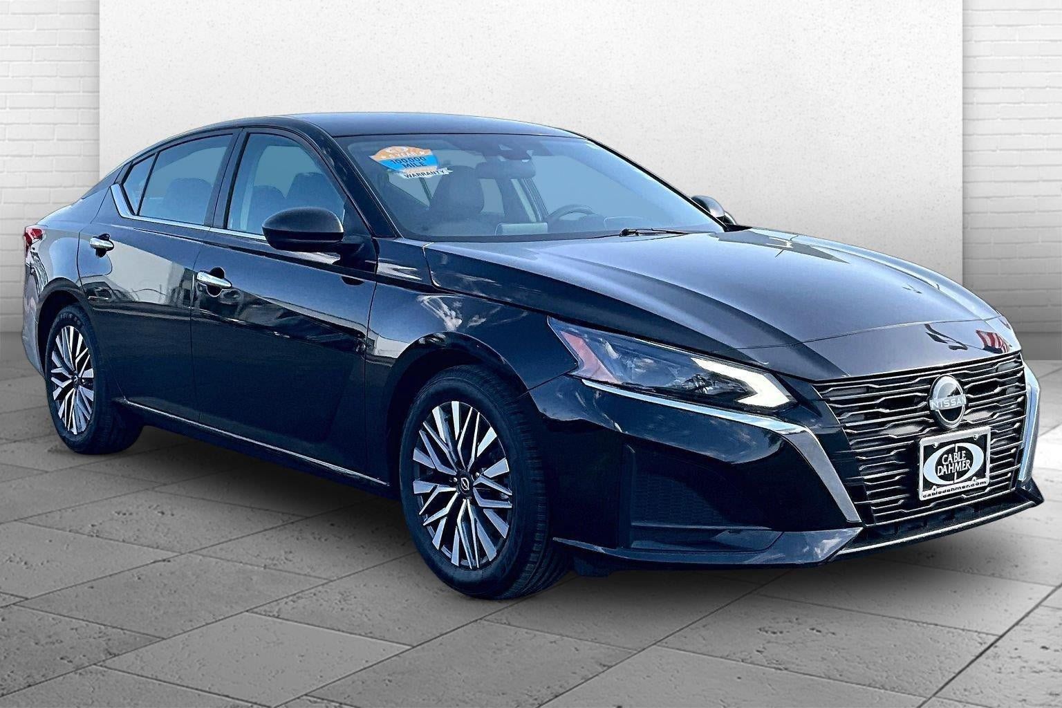 Used 2025 Nissan Altima 2.5 SV FWD image 1
